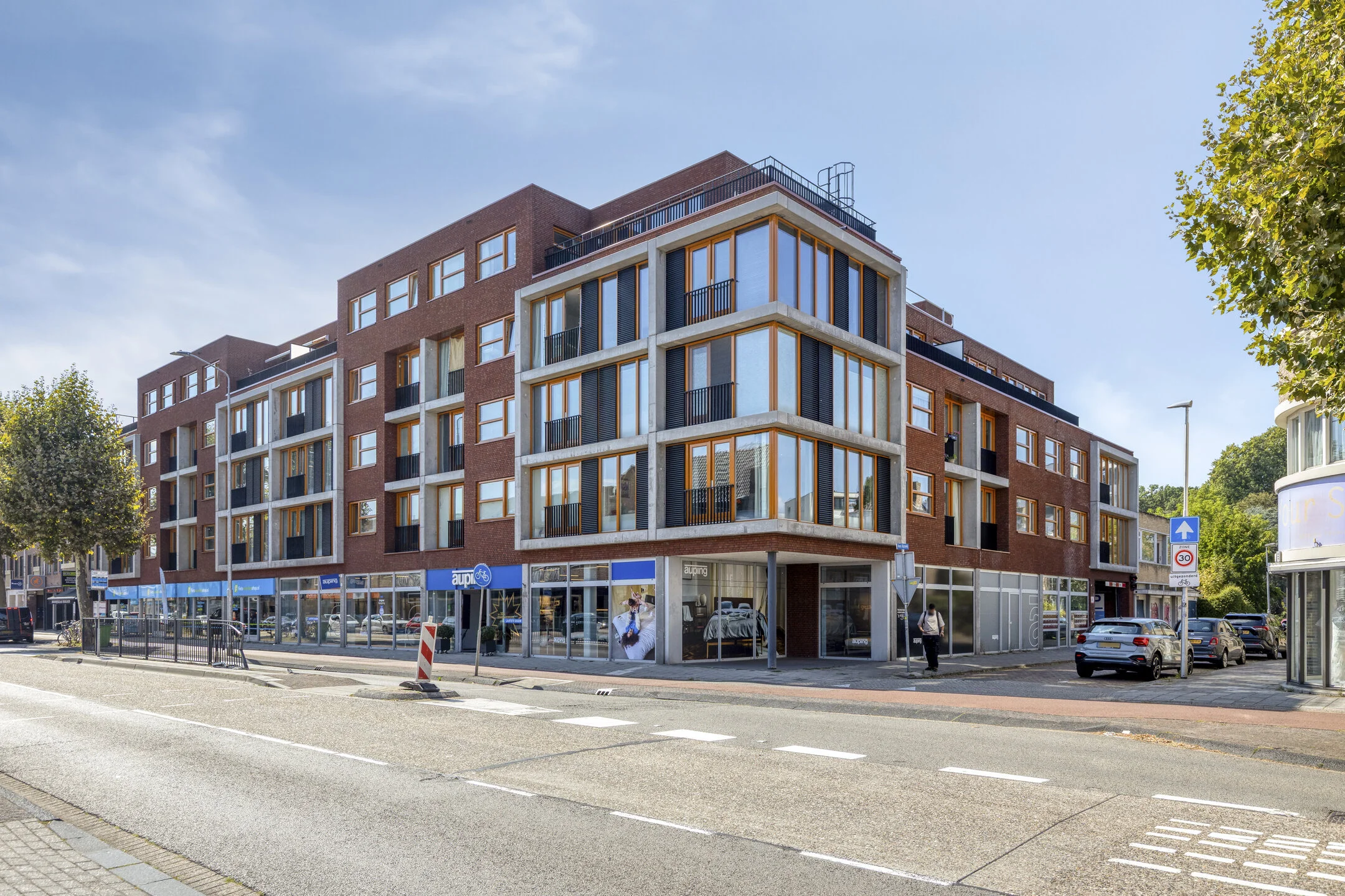 Vooraanzicht appartementencomplex Aalsterweg